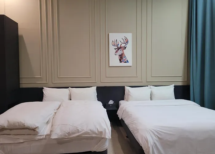Starhills Hotel *